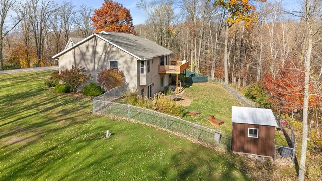 2828 W River Road, Mora, MN 55051