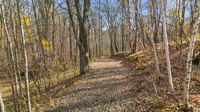 2828 W River Road, Mora, MN 55051