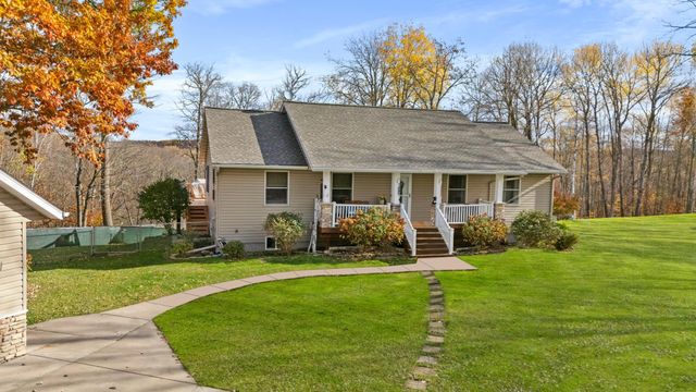 2828 W River Road, Mora, MN 55051