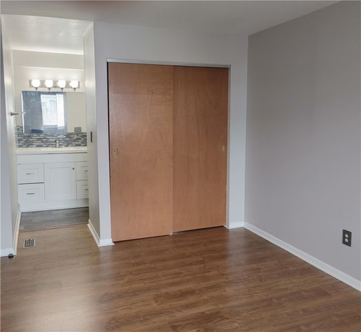 2225 Coach Drive F, Kettering, OH 45440