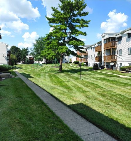 2225 Coach Drive F, Kettering, OH 45440