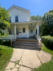 10 Clark Street, Danbury, CT 06810