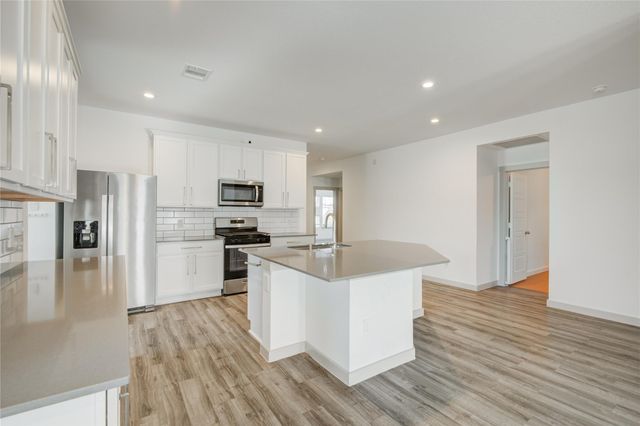 7802 Murciana Drive, Rosharon, TX 77583