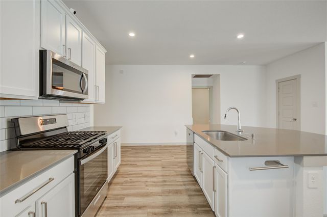 7802 Murciana Drive, Rosharon, TX 77583