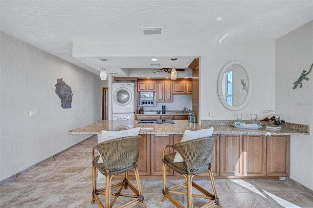 6140 MIDNIGHT PASS ROAD 101, Sarasota, FL 34242