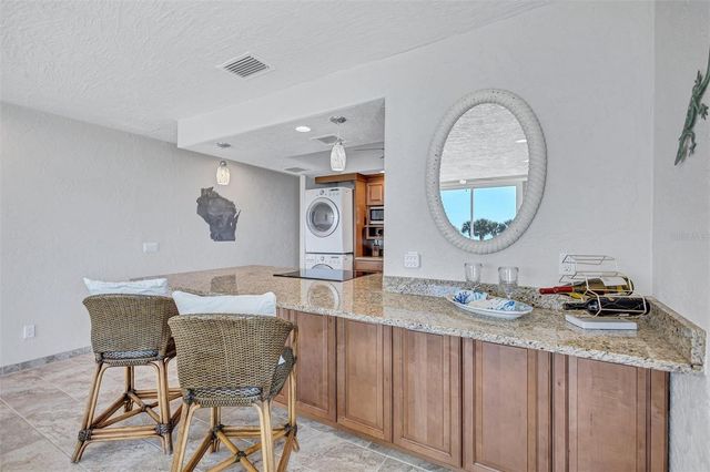 6140 MIDNIGHT PASS ROAD 101, Sarasota, FL 34242