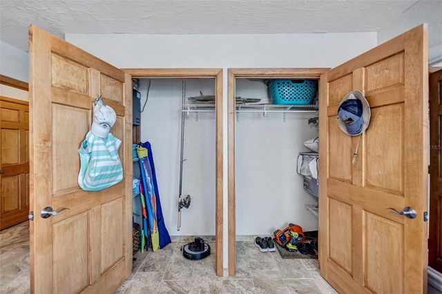 6140 MIDNIGHT PASS ROAD 101, Sarasota, FL 34242