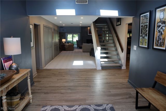 636 Hampton Ridge Drive, Akron, OH 44313