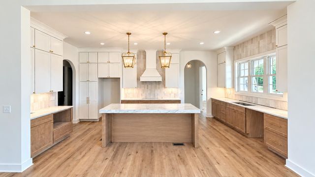 2030 West Court, Richmond, KY 40475