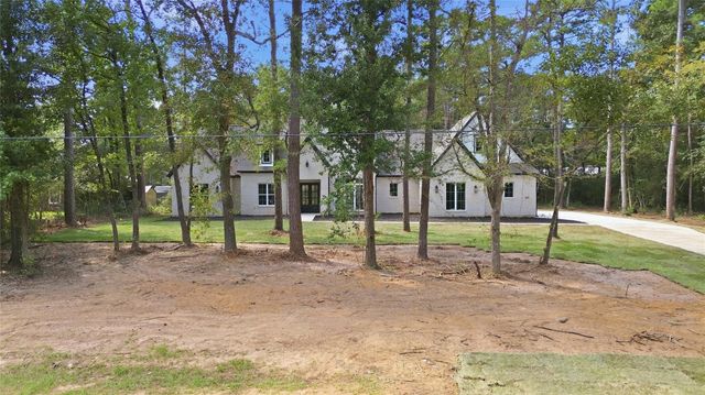 207 Creekside, Magnolia, TX 77354