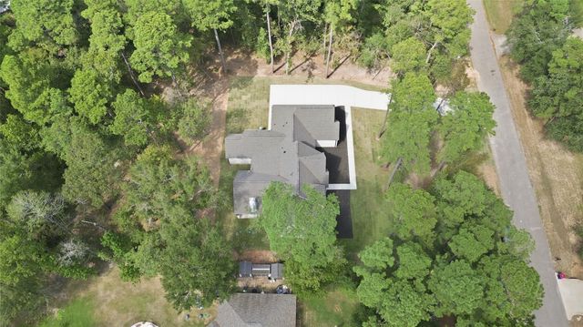 207 Creekside, Magnolia, TX 77354