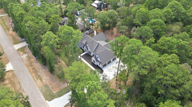 207 Creekside, Magnolia, TX 77354
