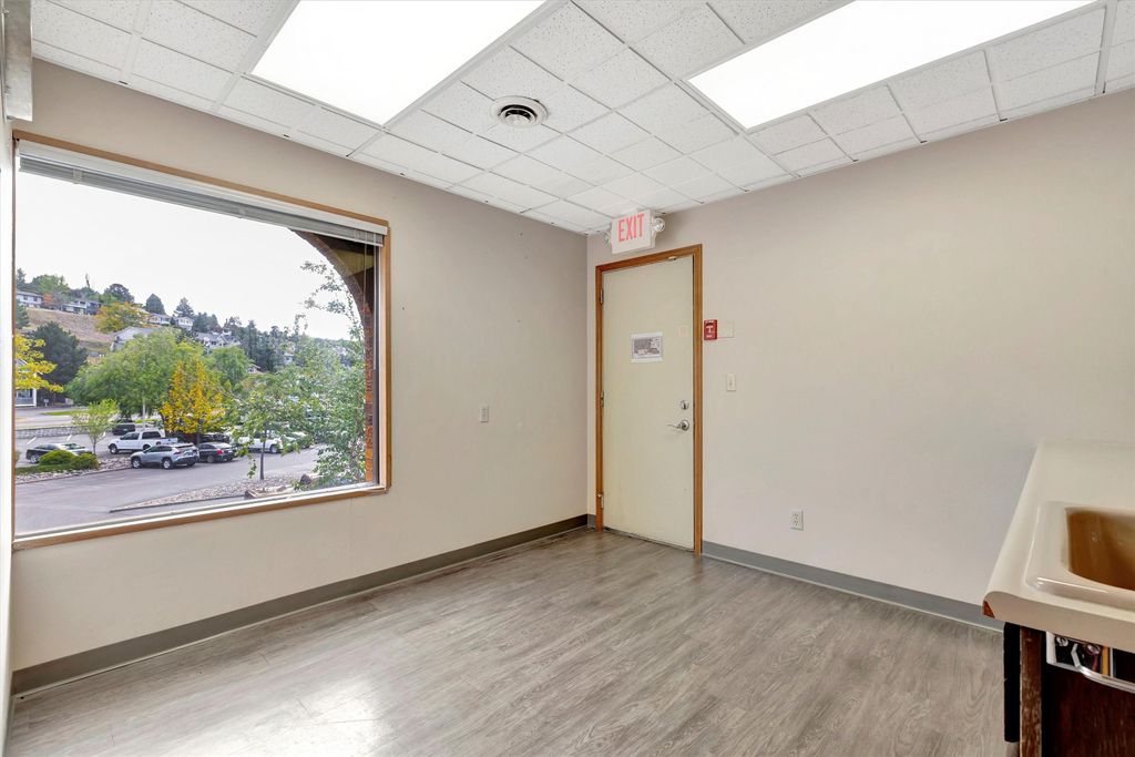 690 SW Higgins Avenue E&F, Missoula, MT 59803 photo 15