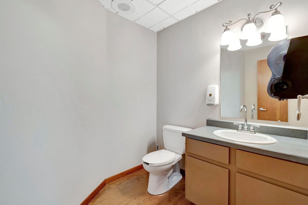 690 SW Higgins Avenue E&F, Missoula, MT 59803 photo 30