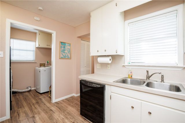 630 S County Road 305, Orange Grove, TX 78372