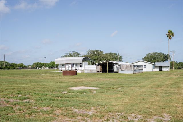 630 S County Road 305, Orange Grove, TX 78372