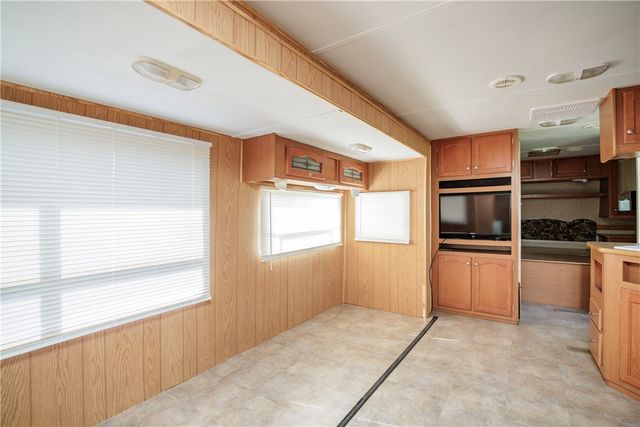 630 S County Road 305, Orange Grove, TX 78372