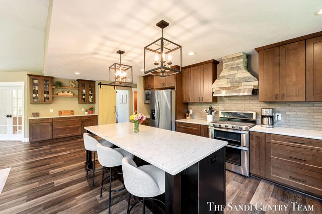 12400 Lincoln Farms Drive, Grand Haven, MI 49417