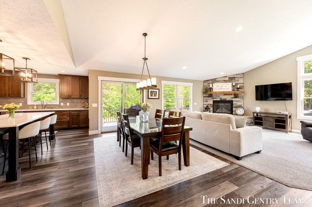 12400 Lincoln Farms Drive, Grand Haven, MI 49417