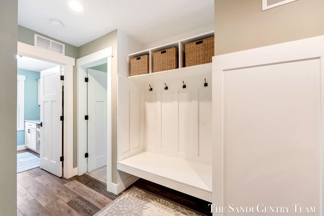 12400 Lincoln Farms Drive, Grand Haven, MI 49417