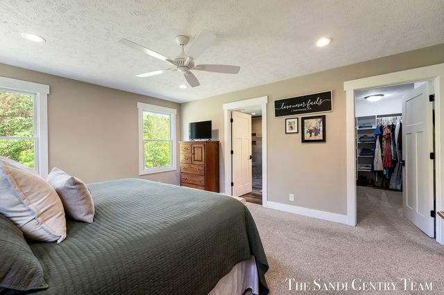12400 Lincoln Farms Drive, Grand Haven, MI 49417