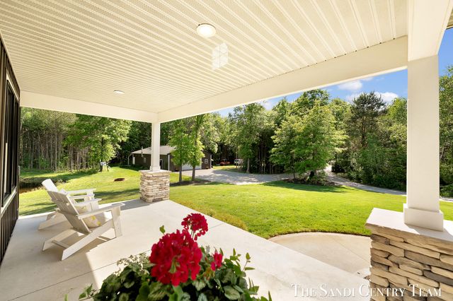 12400 Lincoln Farms Drive, Grand Haven, MI 49417