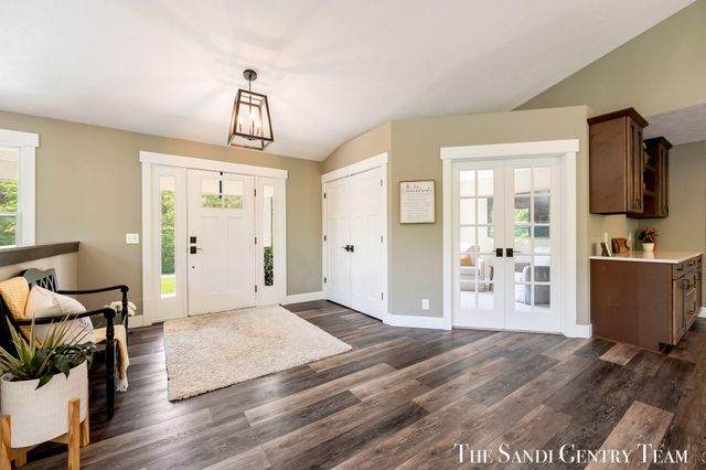 12400 Lincoln Farms Drive, Grand Haven, MI 49417
