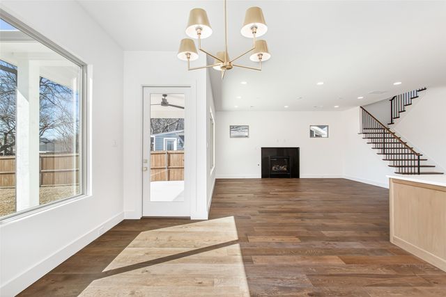 1107 Mount Auburn Avenue, Dallas, TX 75223