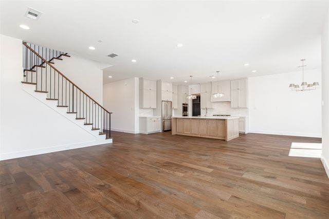 1107 Mount Auburn Avenue, Dallas, TX 75223