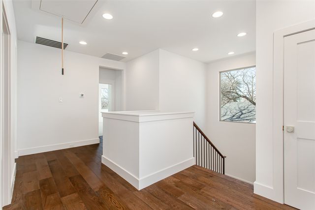 1107 Mount Auburn Avenue, Dallas, TX 75223