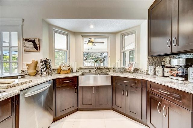 7233 BRANCHTREE DRIVE, Orlando, FL 32835