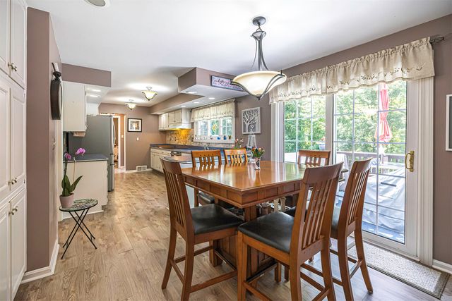 326 W ARLINGTON Road, Erie, PA 16509
