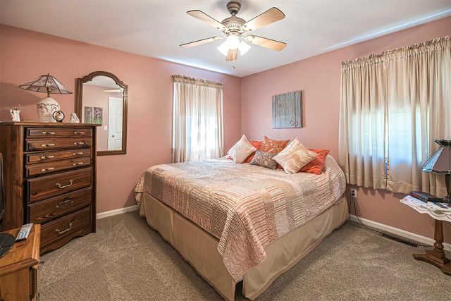 326 W ARLINGTON Road, Erie, PA 16509