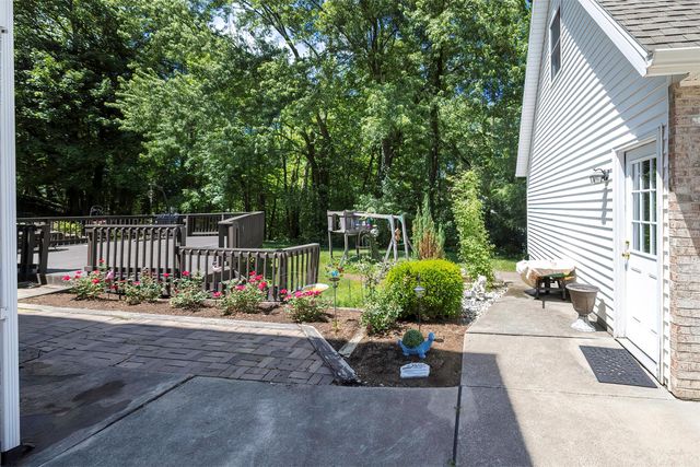 326 W ARLINGTON Road, Erie, PA 16509