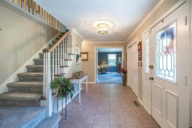 326 W ARLINGTON Road, Erie, PA 16509