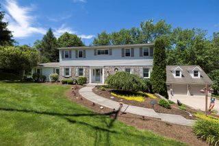 326 W ARLINGTON Road, Erie, PA 16509