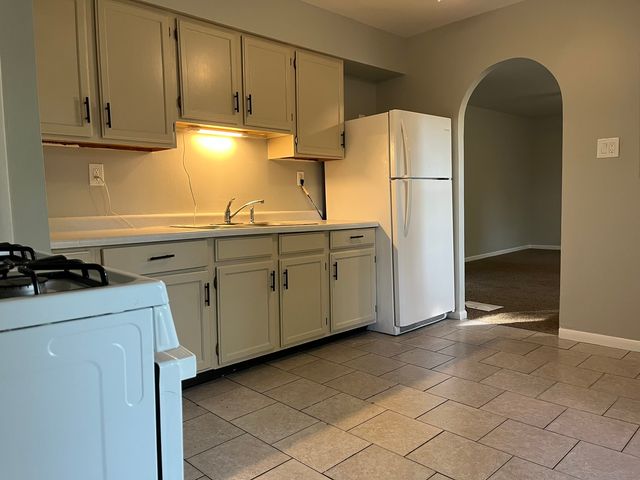 2065 219th Place, Sauk Village, IL 60411