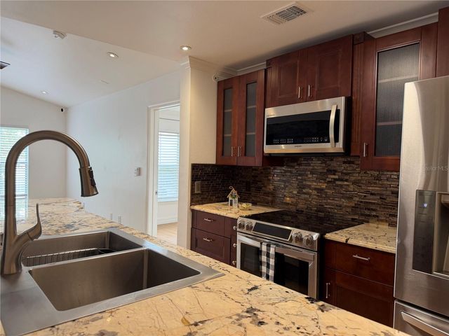 18593 BRIDLE CLUB DRIVE, Tampa, FL 33647