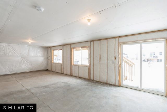 6521 NE Caroline Avenue, Pleasant Hill, IA 50327