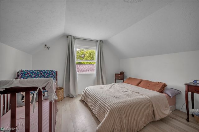 926 Warwick Drive, Sheffield Lake, OH 44054