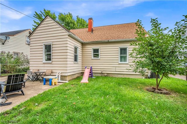 926 Warwick Drive, Sheffield Lake, OH 44054