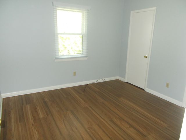 306 Woodview Ct, Old Hickory, TN 37138