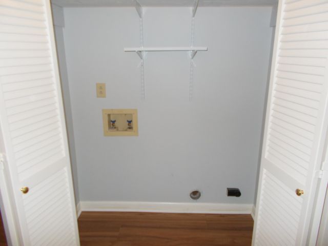 306 Woodview Ct, Old Hickory, TN 37138