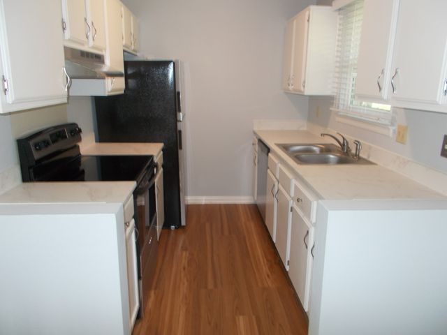 306 Woodview Ct, Old Hickory, TN 37138