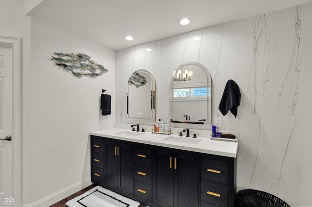 9061 Crystal Lake Drive, Indianapolis, IN 46240