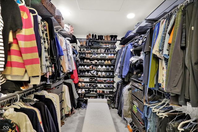 9061 Crystal Lake Drive, Indianapolis, IN 46240