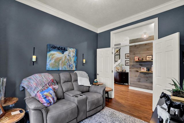 9061 Crystal Lake Drive, Indianapolis, IN 46240