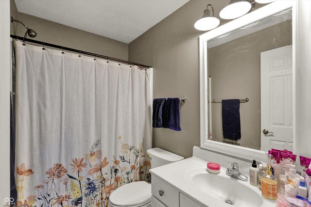 9061 Crystal Lake Drive, Indianapolis, IN 46240