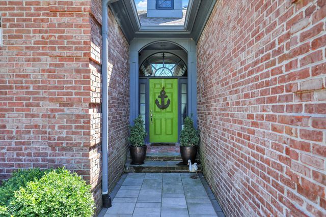 9061 Crystal Lake Drive, Indianapolis, IN 46240