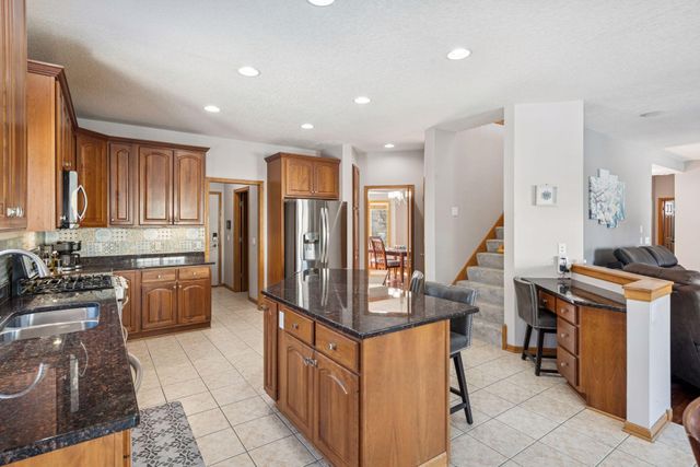 9748 Geisler Road, Eden Prairie, MN 55347